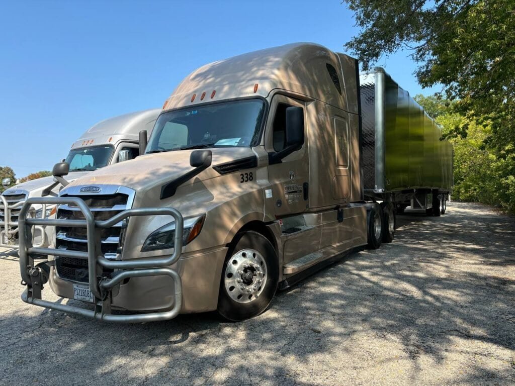 freightliner truck
